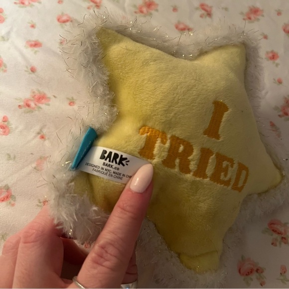 Barkbox Pawticipation Star Toy - Picture 4 of 4